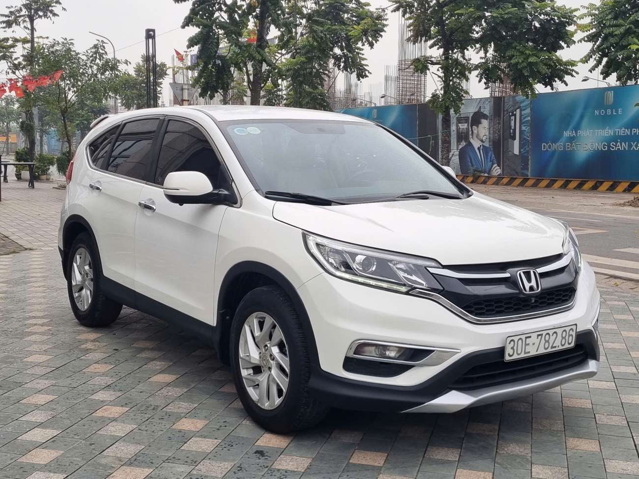 Honda CR-V 2.0AT – xe 1 chủ biển Hà Nội, odo 14 vạn