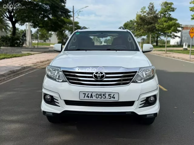 Toyota Fortuner 2.4G 4×2 AT 2016
