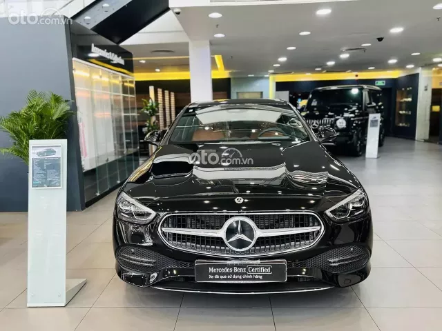 Mercedes-Benz C200 Avantgarde Plus 2024