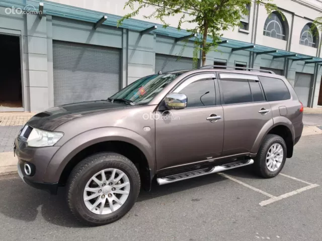 Mitsubishi Pajero Sport G 4×2 AT 2012