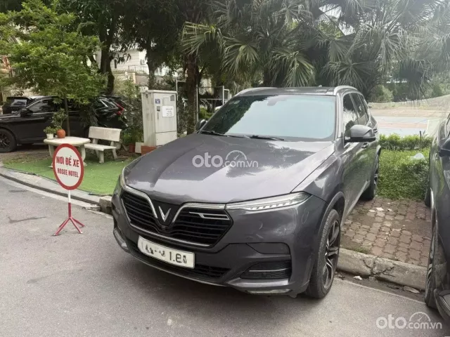 VinFast LUX SA2.0 Cao cấp 2020