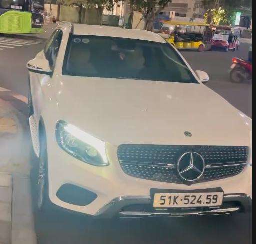 Cần Bán Gấp Mercedes Glc 250 Nhập Đức 2019 – Giá Chỉ 868 Triệu