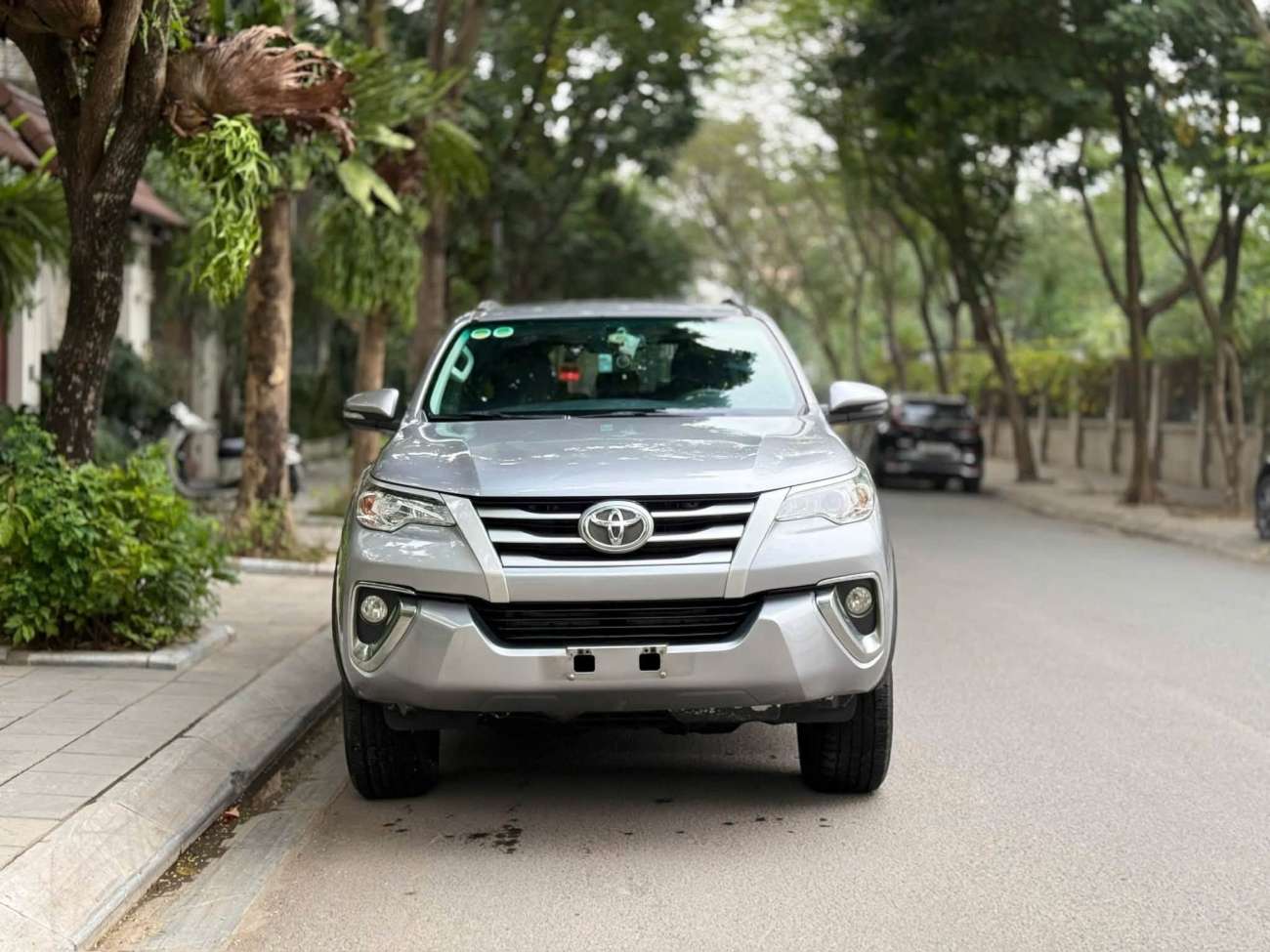 Toyota Fortuner 2.4G 4×2 MT 2019
