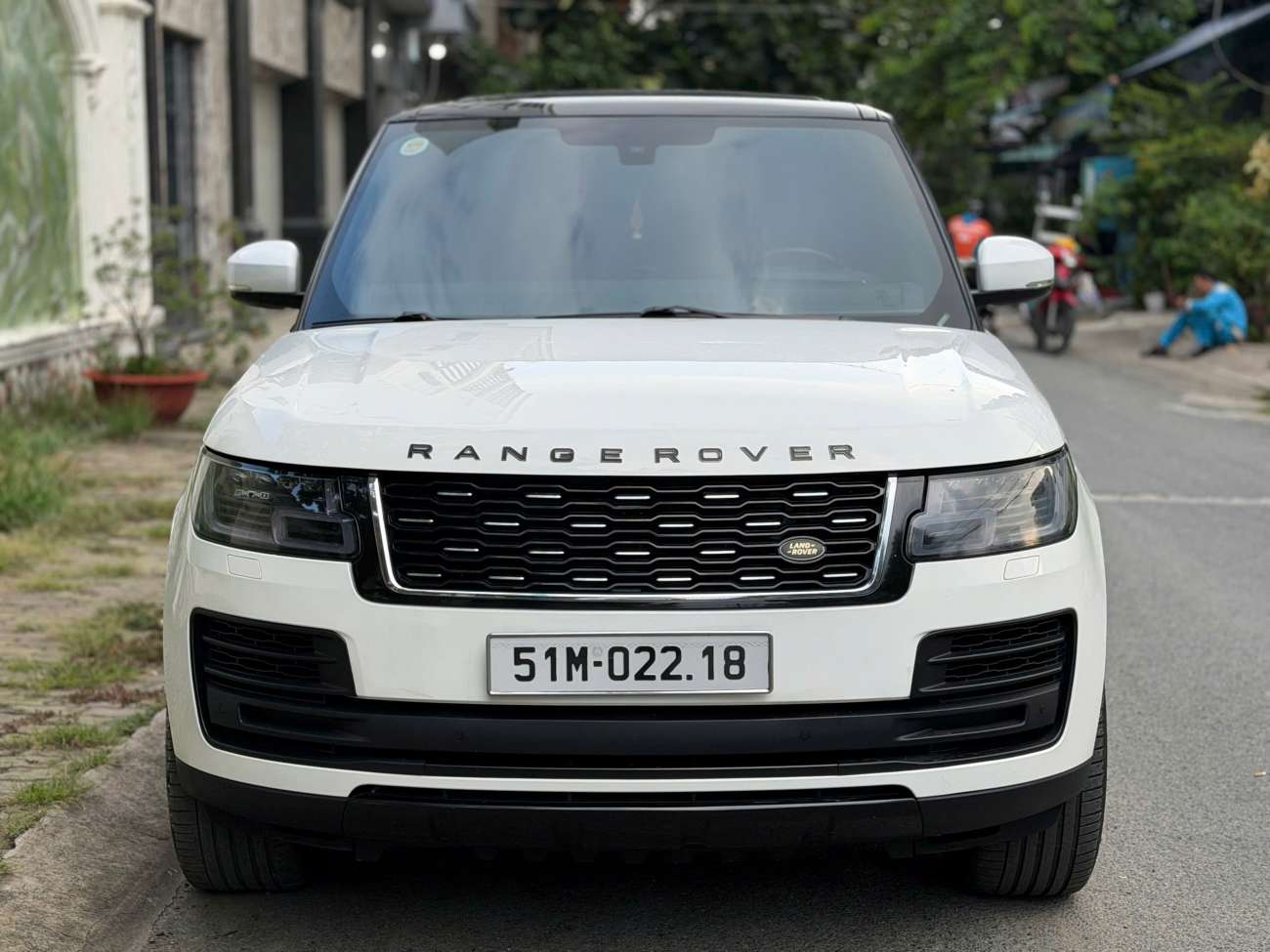 Bán xe Range Rover HSE LWB 2014 trắng