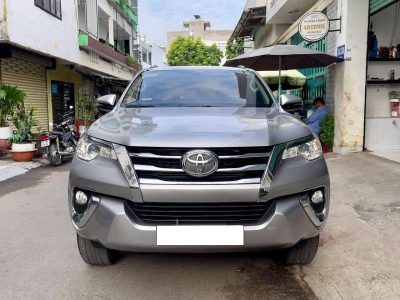 Bán xe Toyota Fortuner 2.4G 4×2 AT 2019, màu bạc