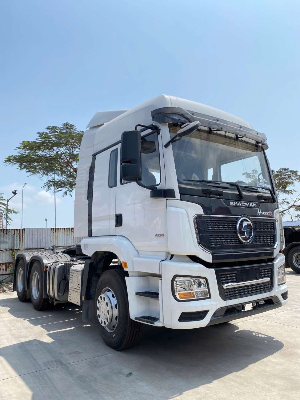 Bán đầu kéo Shacman 2 cầu 400hp H3000S