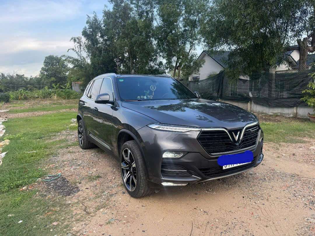 Vinfast Lux Sa2.0 giá chỉ 500 triệu