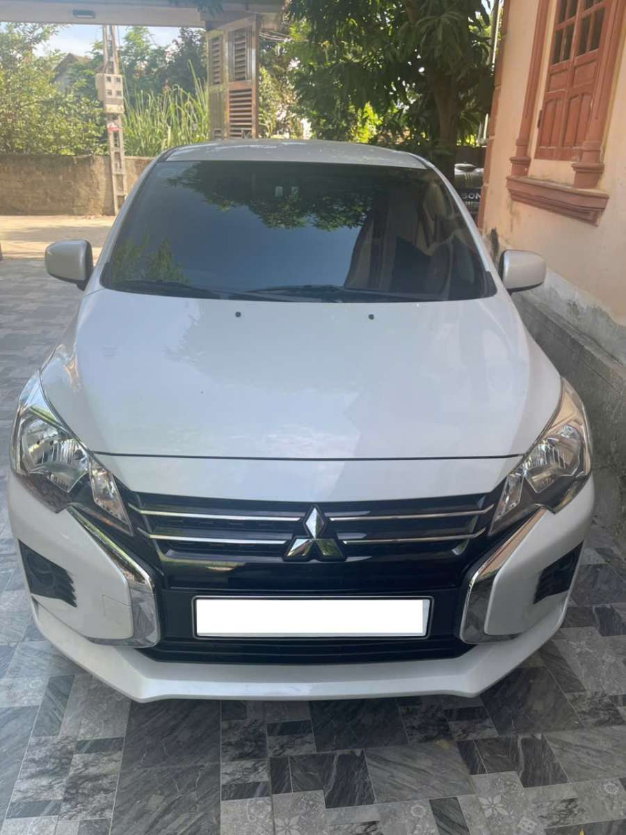 Mitsubishi Attrage 2024 – 1 chủ từ đầu, số sàn, ODO chỉ 1 vạn 8 km.