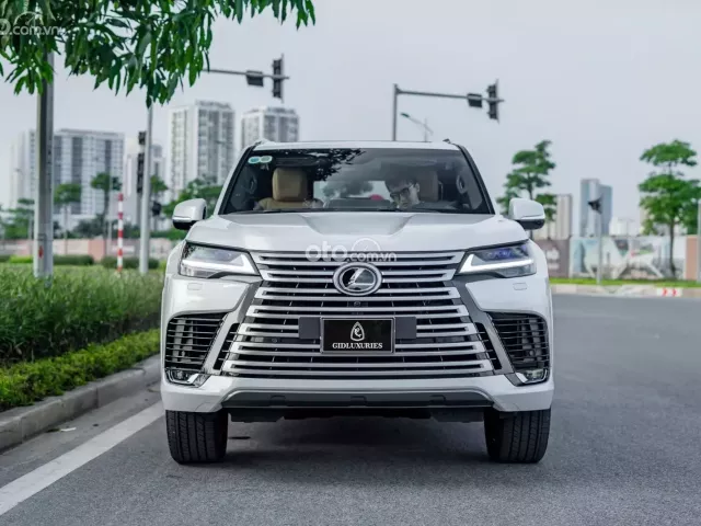 Lexus LX 600 Urban 2025