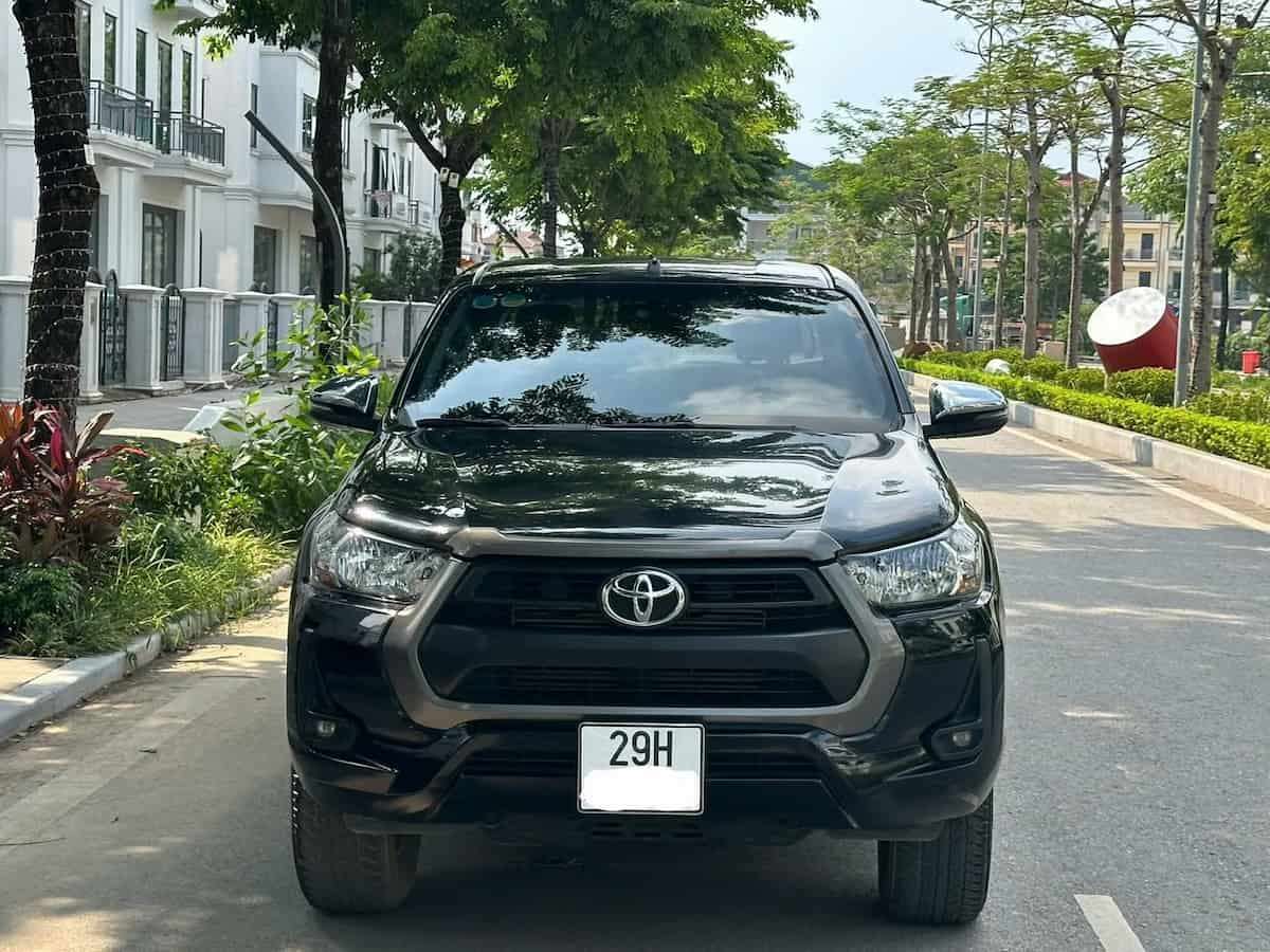 Bán xe Hilux 2021 số tự động 1 cầu