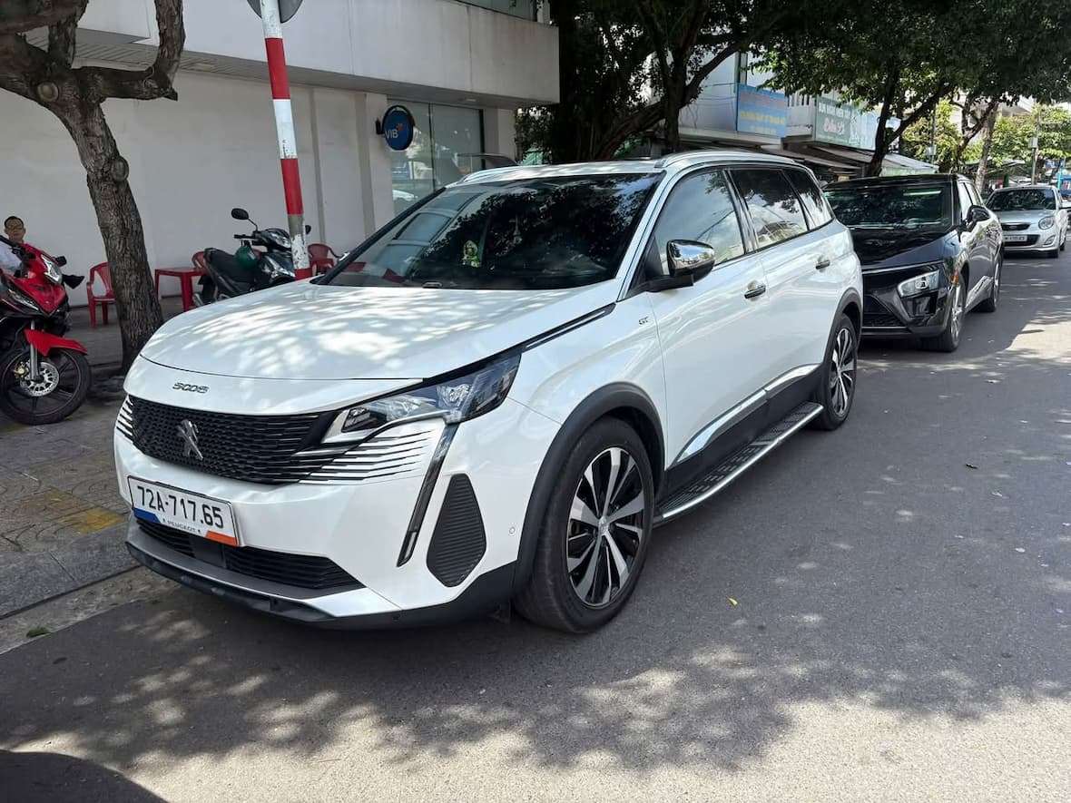 5008 GT-line sx2023