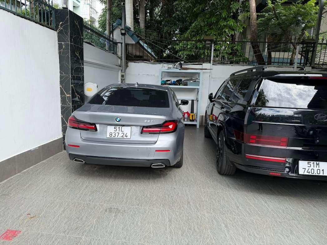 BMW 520i đăng kí 4.2025 xe nằm nhà cần ra đi