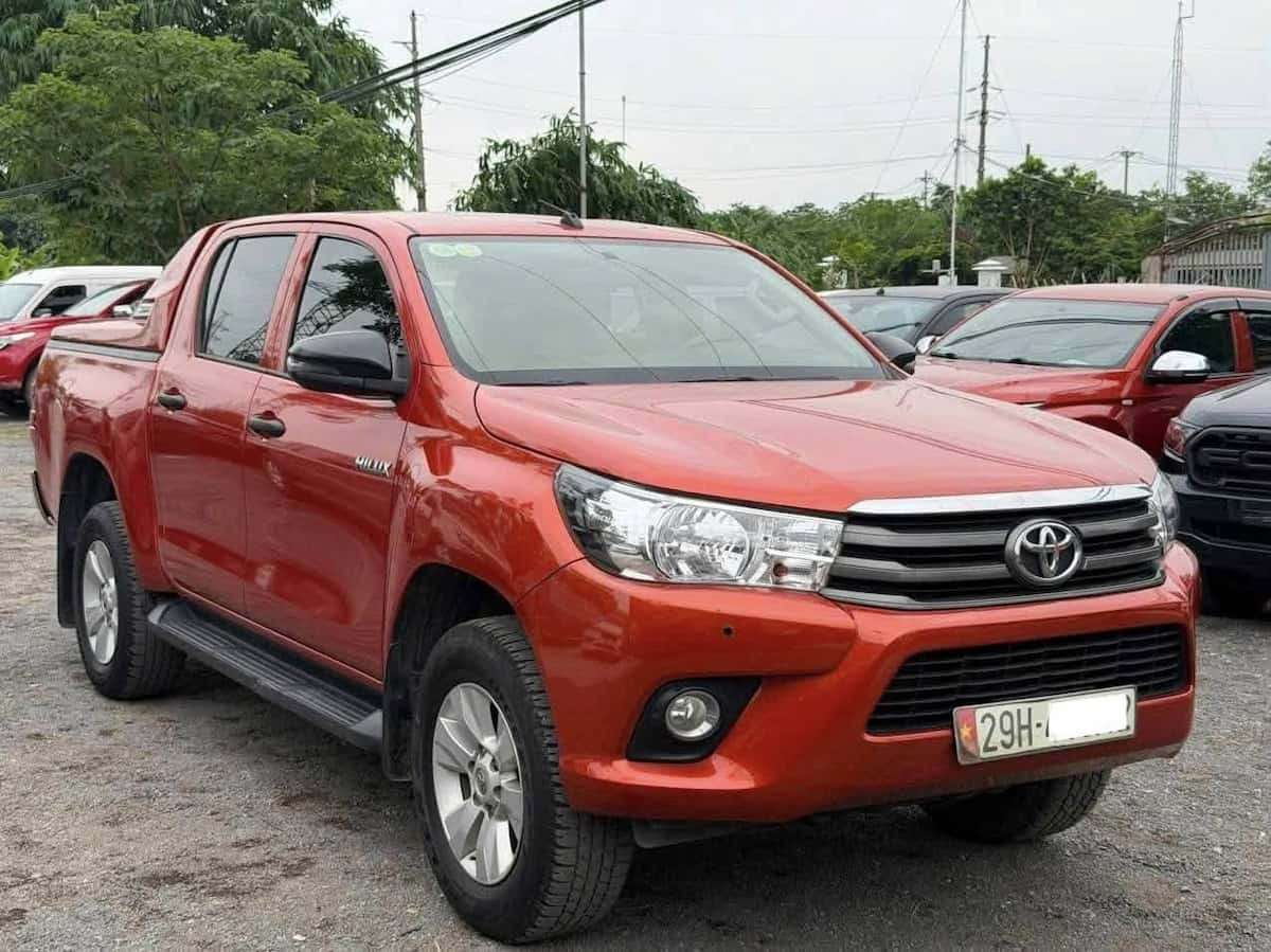 Bán xe Toyota hilux sản xuất 2020 bản 1 Cầu