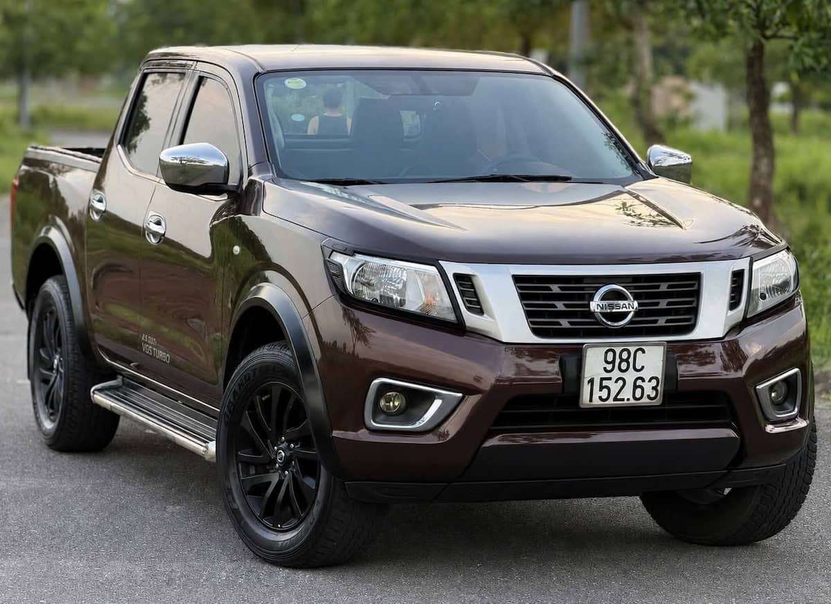 Nissan Navara E 2.5 MT 4×2