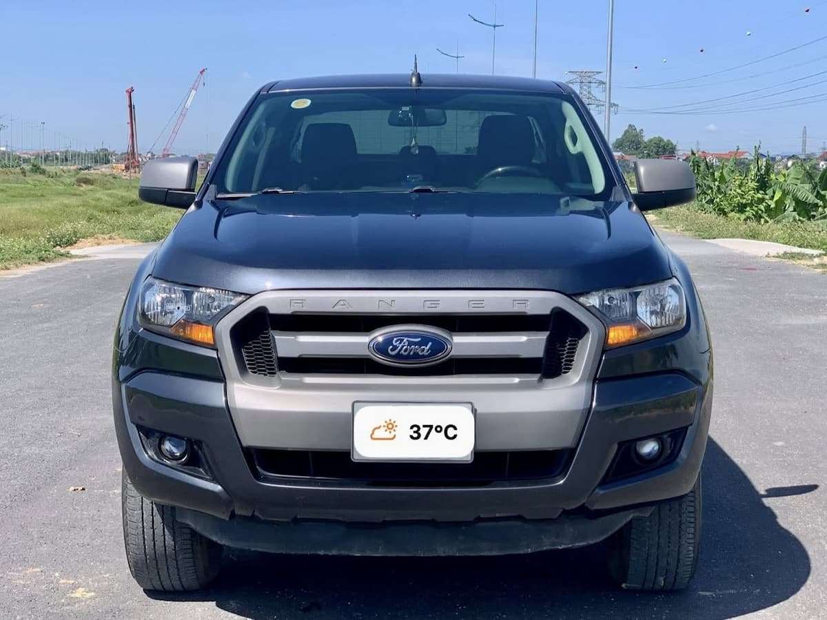 Ford Ranger XLS 2016 1 cầu xe zin từ nắp dàn cò