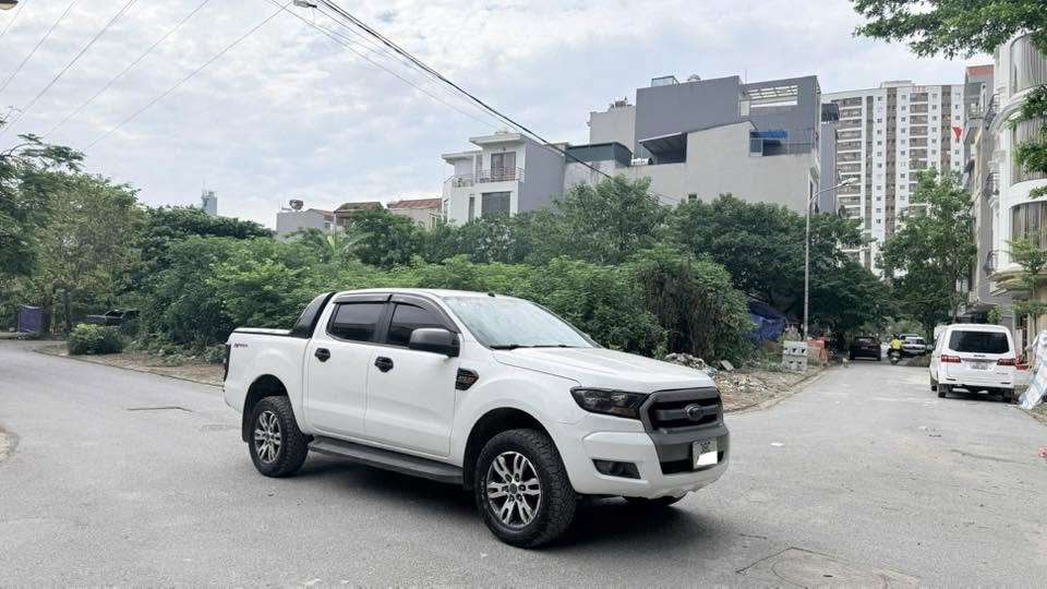 Bán xe Ford ranger sx 2015