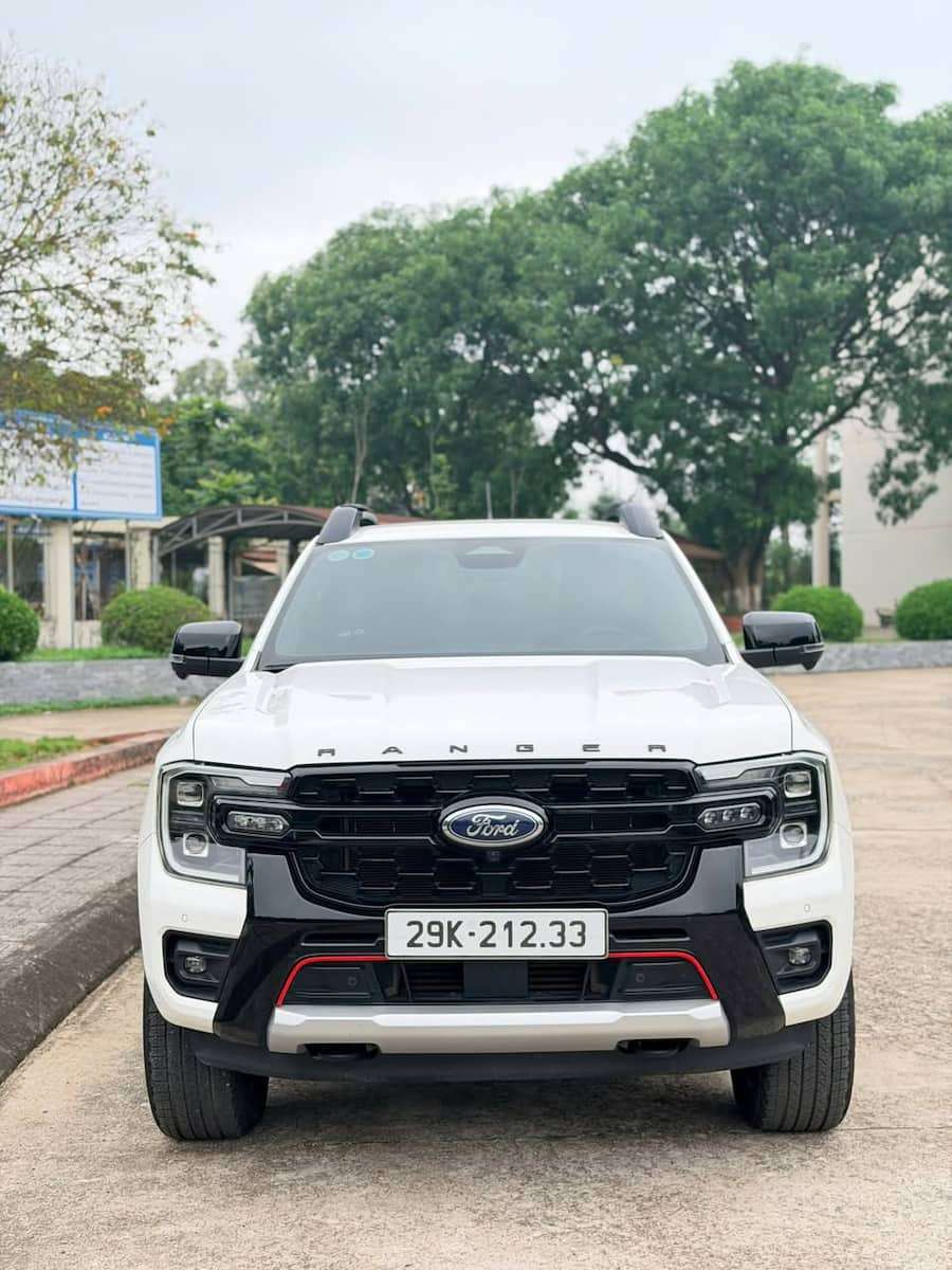 Ford Ranger Stormtrak 2.0L 4×4 AT sản xuất 2024