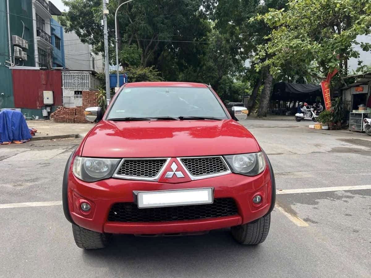 Bán xe Mitsubishi Triton 2013 AT