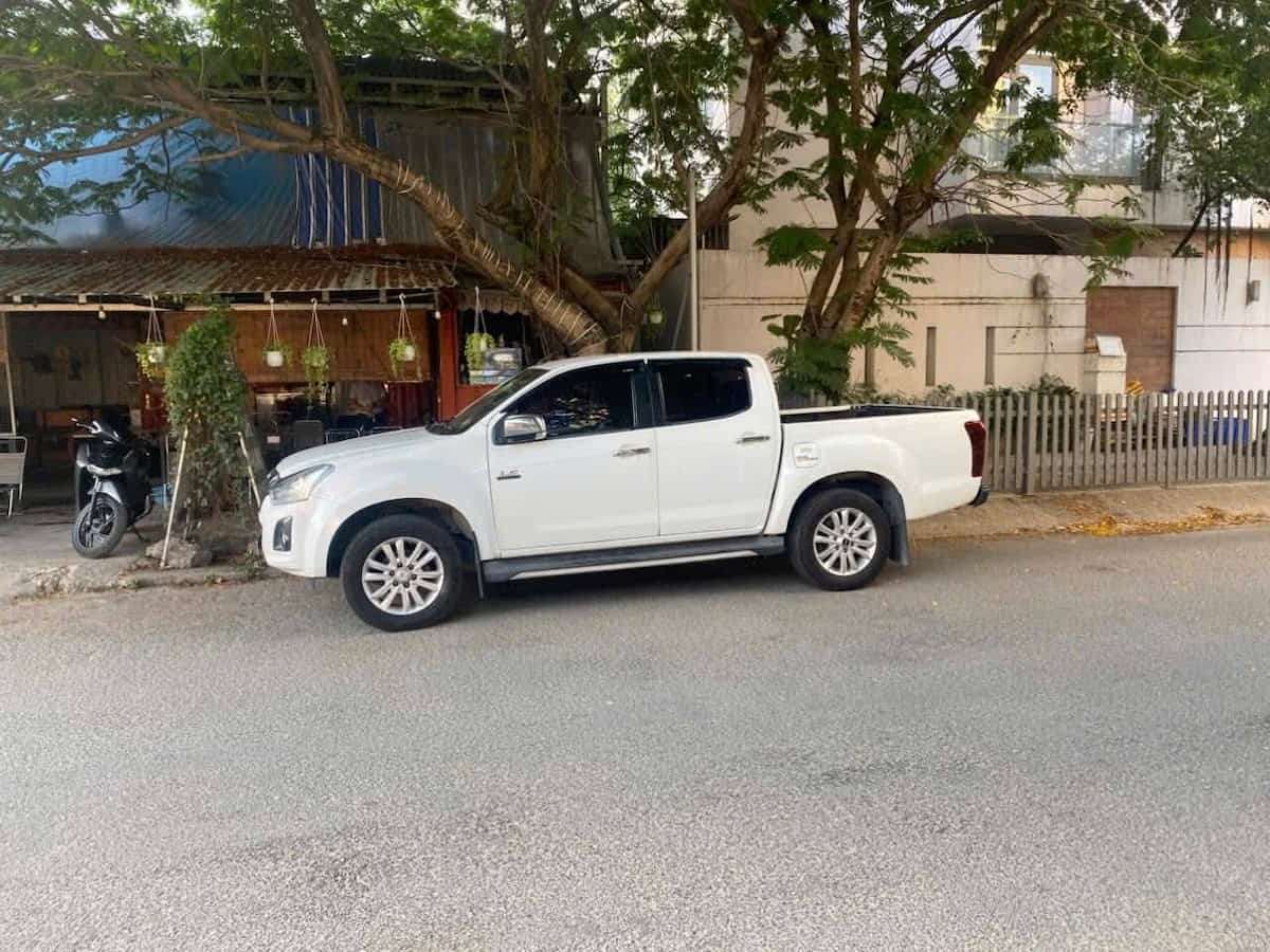 Bán xe Isuzu Dmax 2018 AT 4×2 Máy Dầu 1.9