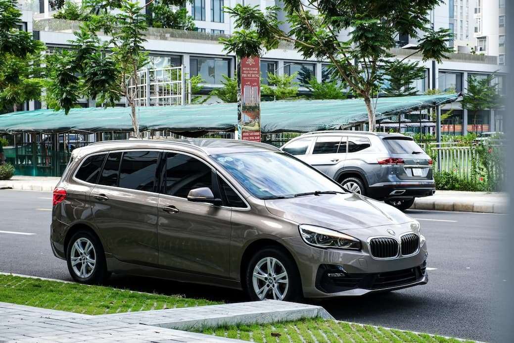 BMW 218i – 7 chỗ nhập Đức 2018