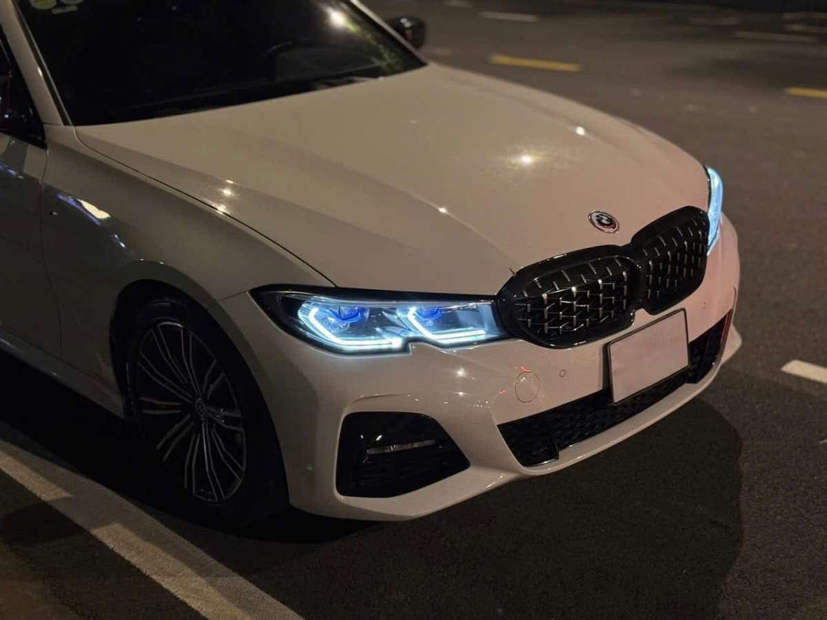 BMW 330i Msport sx 2022 lăn bánh 65000 km