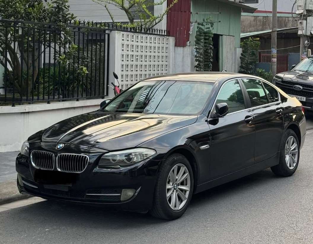 BMW 523 mode 2011