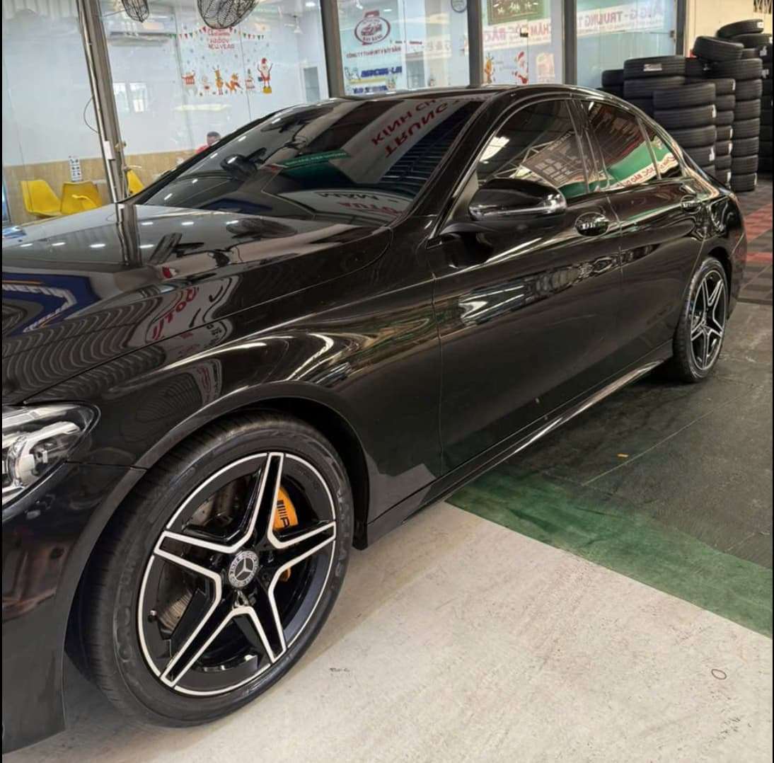 C300 AMG 2019