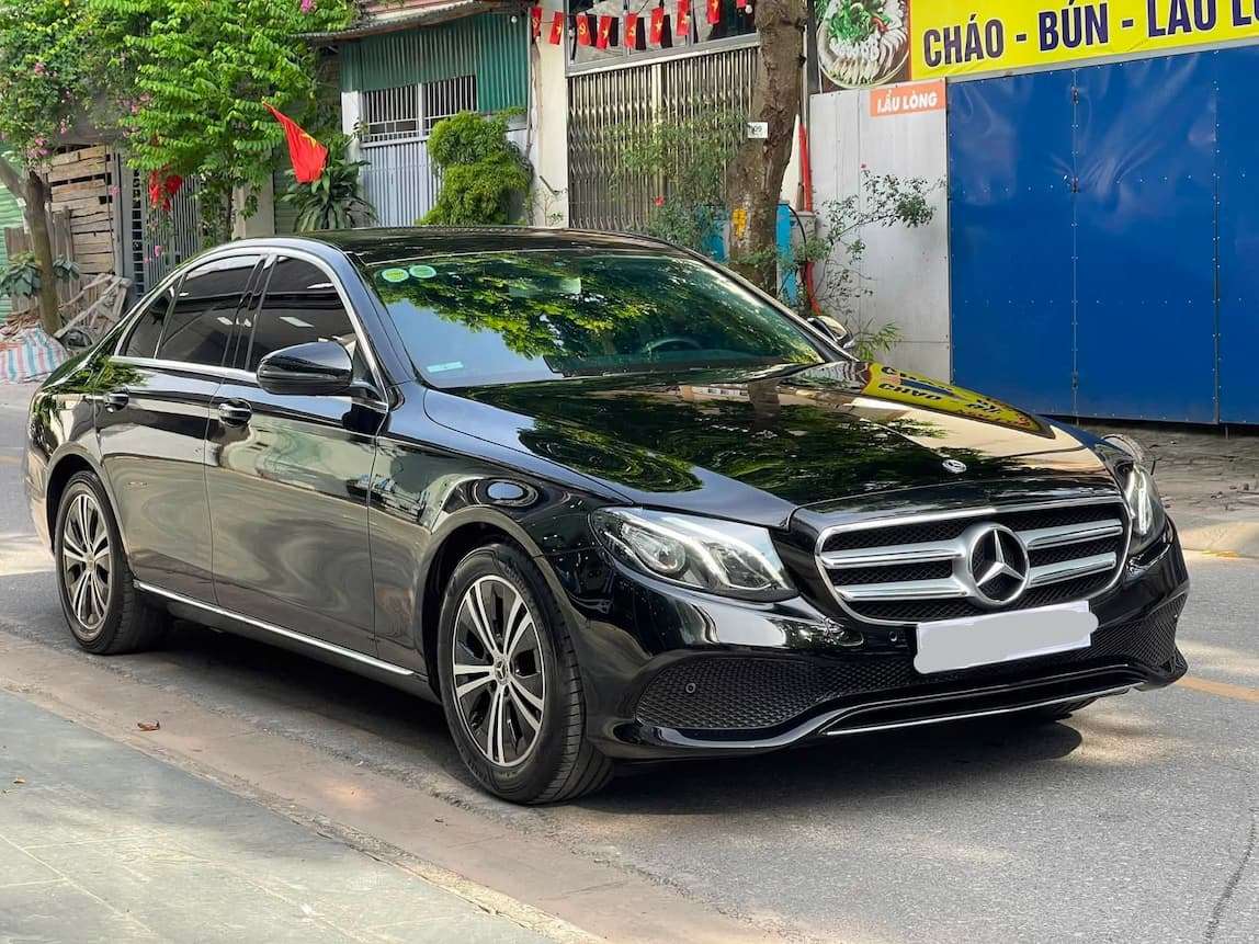 E180 sx2020 giá chưa tới 1 tỷ