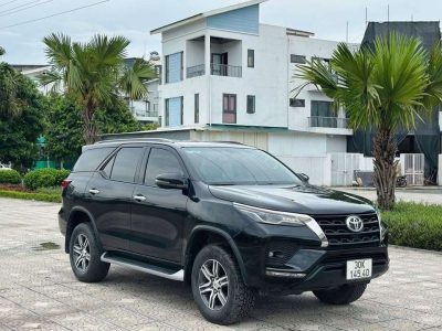 Fortuner dầu AT 2022 chạy 2 vạn