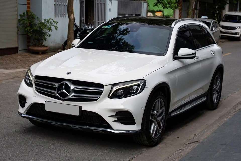 GLC300 4matic Sxuất 2018