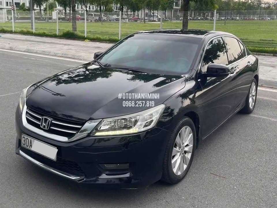 Honda Accord 2015 xe một chủ chạy gần 8v