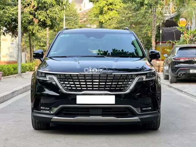 Kia Carnival 2.2D Signature 2024