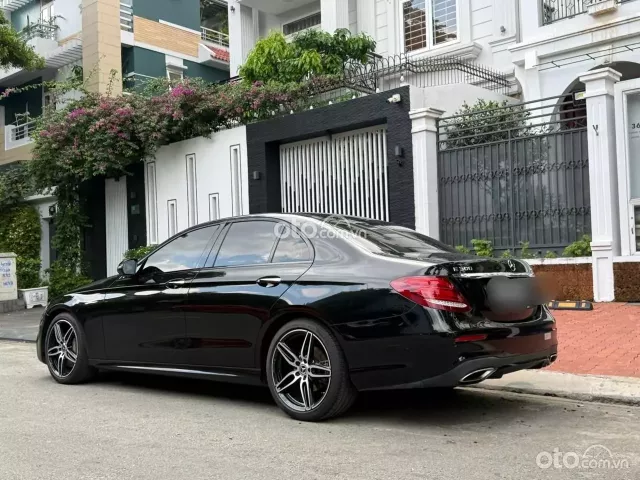 Mercedes-Benz E300 AMG 2019