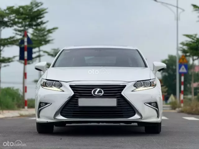 Lexus ES 250 F-Sport 2015