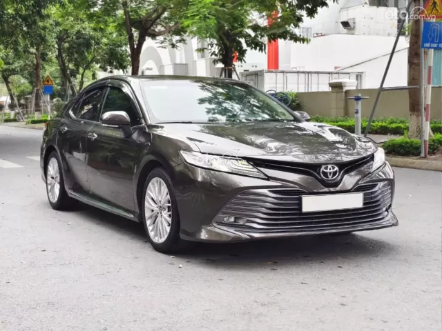 Toyota Camry 2.5Q 2020