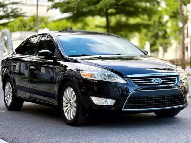 Ford Mondeo 2.3L AT 2012