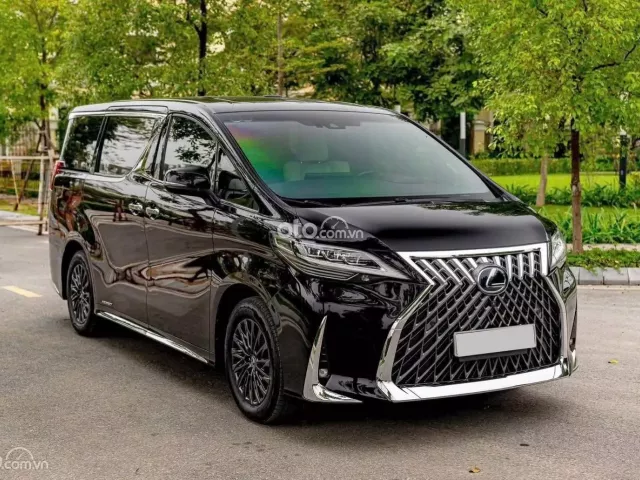 Lexus LM 300h 2020