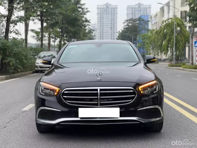 Mercedes-Benz E200 Exclusive 2022