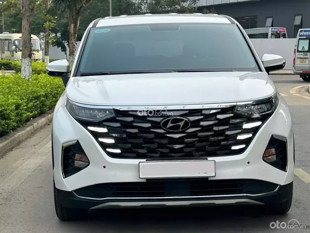 Hyundai Custin 1.5T-GDi Tiêu chuẩn 2023