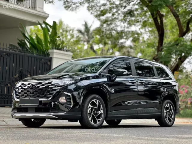 Hyundai Custin 2.0T-GDi Cao cấp 2024