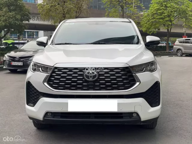 Toyota Innova Cross Xăng 2024