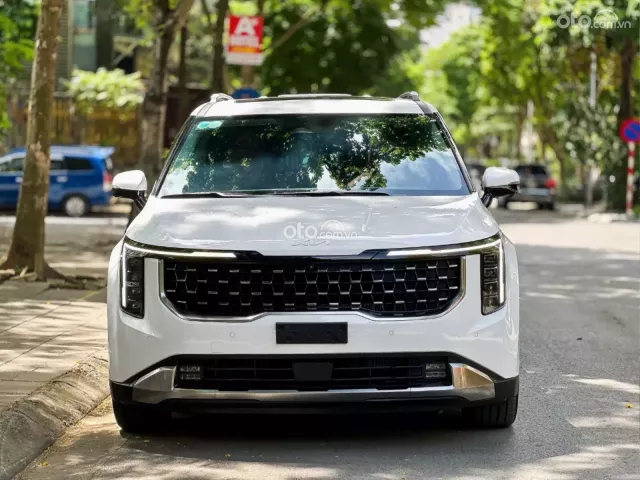 Kia Carnival 2.2D Signature 2024