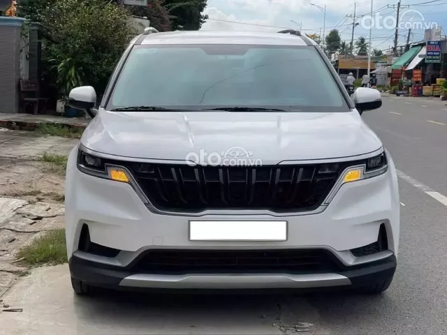 Kia Carnival 2.2D Luxury 2023