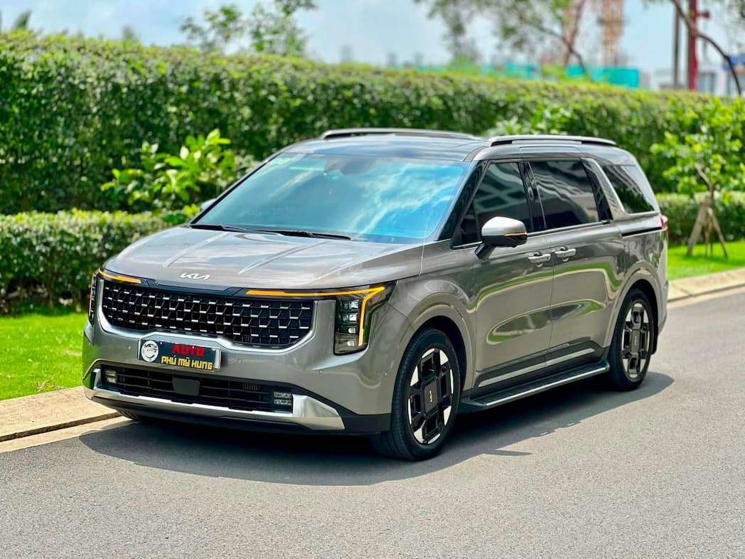 KIA CARNIVAL 2.2D Signature