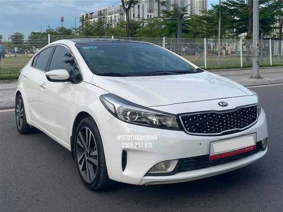 Kia Cerato 2017 2.0 AT
