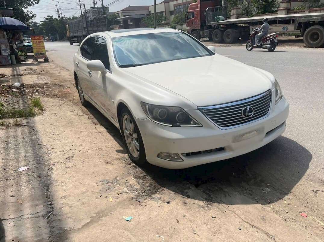 Lexus LS 460L 2007