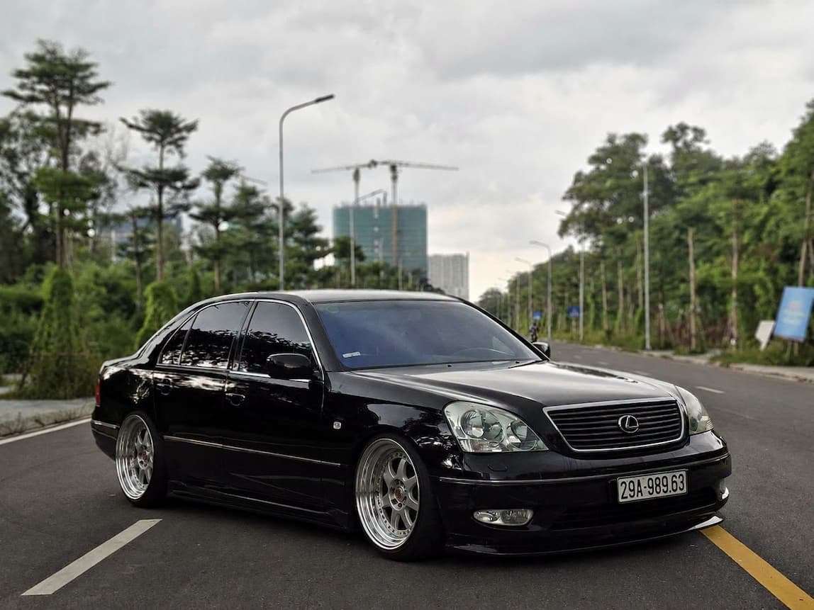 Lexus Ls430 V8-4.3 AT – 2002