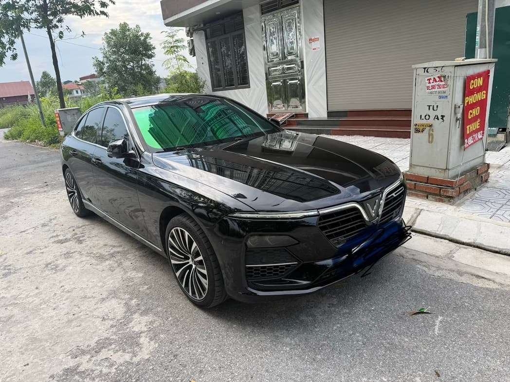 Lux a premium 2020 đen, nội thất đen