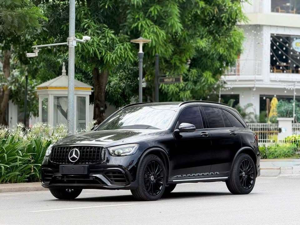 Mercedes GLC300 sản xuất 2021