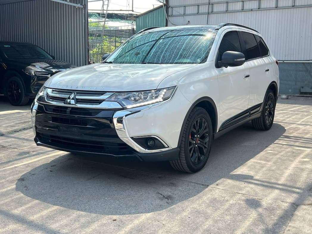 Mitsubishi Outlander 2019 bản 2.0 Premium